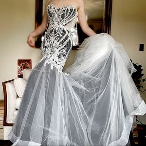 NWT Beloved By CASABLANCA Bridal Black Lining SZ 8